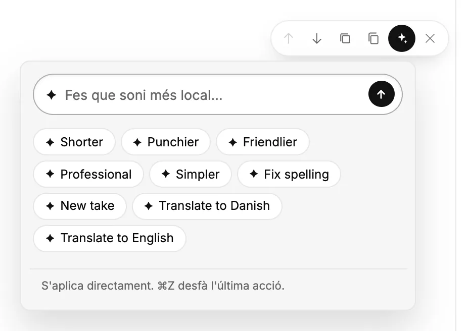 El menú d'ajuda amb IA d'un bloc, amb accions ràpides i un quadre per escriure-hi