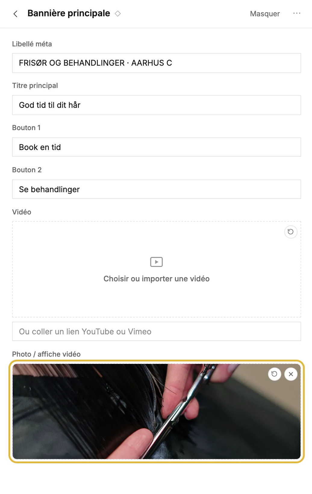 Les champs d’un bloc dans le panneau de gauche, avec son texte et son image